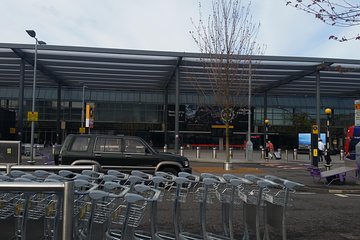 Private Transfer from Heathrow Airport to Gatwick Airport