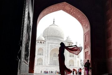 Same day tour from delhi for taj mahal ,agra fort including Fatehpursikri
