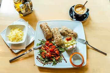 Budapest Food Tour with a Local: A Feast for Foodies 100% Personalized