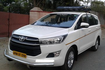 Private Transfer: Agra Hotel to Delhi International Airport