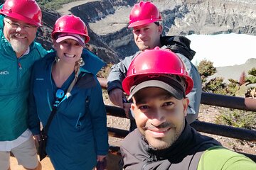 Tour Poás Volcano and La Paz Waterfall ***3 People Maximum***