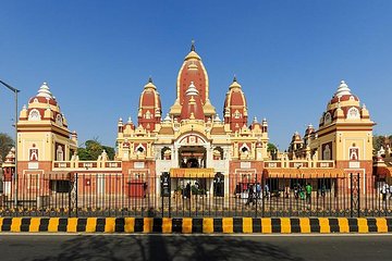 Private city tour of delhi with guide and driver