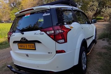Gurgaon to Agra Cabs , Gurgaon to Agra Taxi , cab for Taj Mahal visit 9821449571