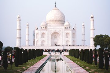 Same day tour of agra from Delhi by car