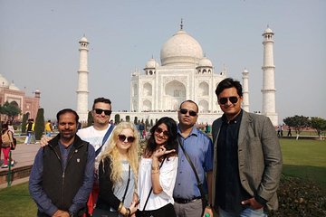 1 Day Delhi & 1 Day Agra Tour with Taj Mahal.