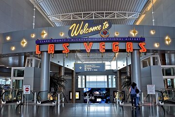 Private Airport-Hotel or Hotel-Airport Car for up to 4 people and 6 suitcases