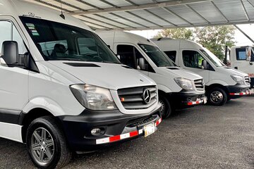 Shuttle Service To Andaz Papgayo Resort