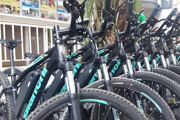 Small-Group Athens Scenic e-Bike Tour