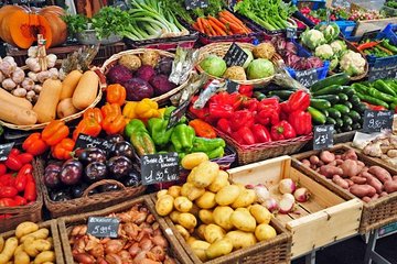 Name your recipe: food market tour and workshop with a Cesarina in Milan