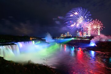 Save 10.00%! Niagara Falls Evening Illumination and Boat Tour American Side