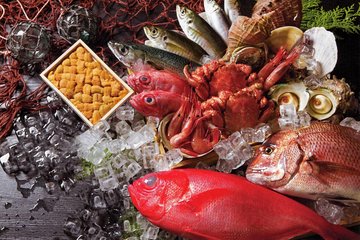 PRIVATE Deep Dive: Osaka Food Markets from Local to Luxurious!